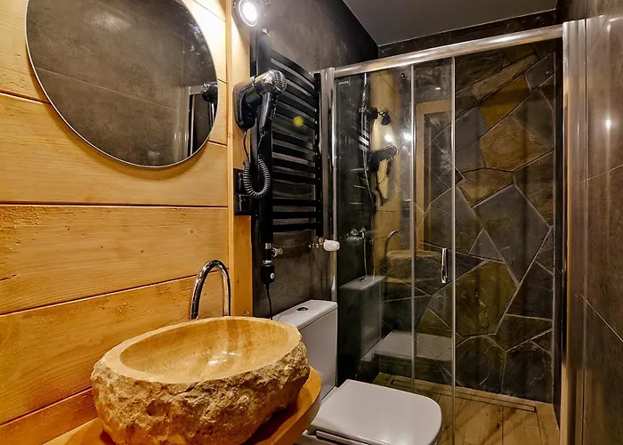 Vika I Wataha - Swietna Lokalizacja W Centrum Zakopanego - Blisko Krupowek I Wyciagu Narciarskiego 샬레